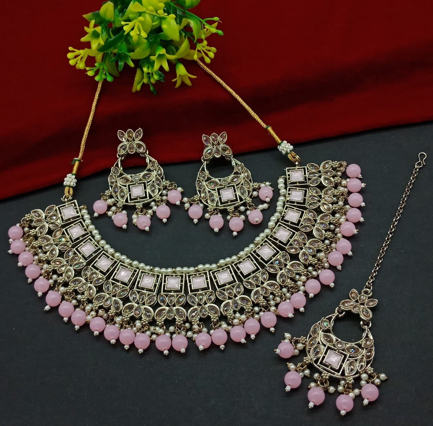 Avni Jewellery set by Navrang