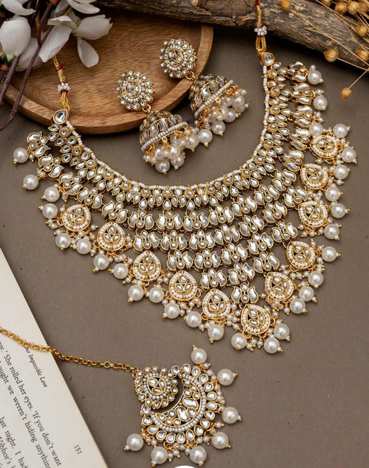 Siya Necklace set by Navrang (white)