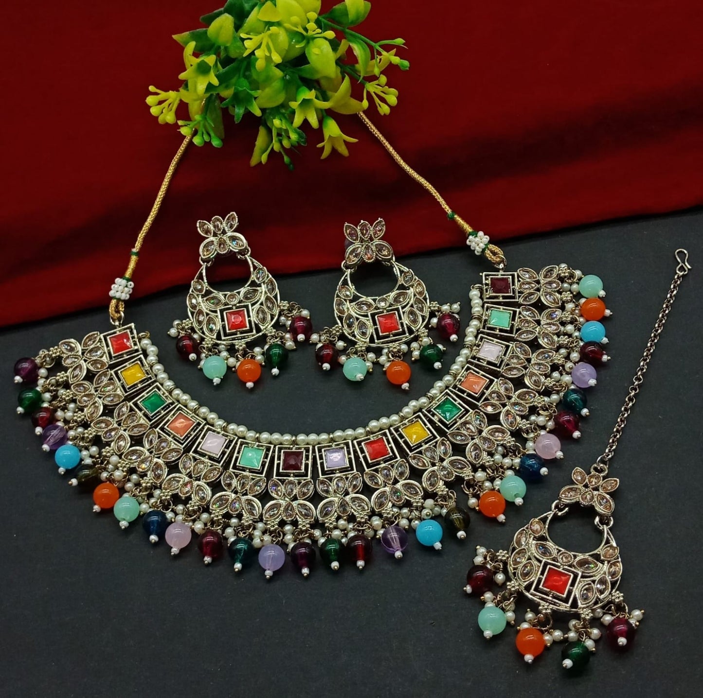 Avni Jewellery set by Navrang