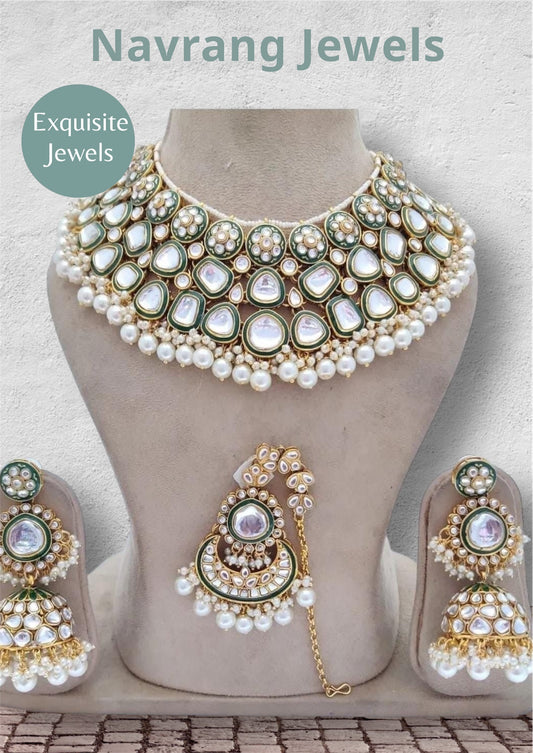 White Calista Jewellery Set by Navrang
