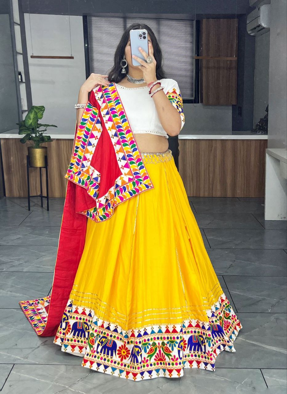 Shavi Ethnic Lehenga set by Navrang