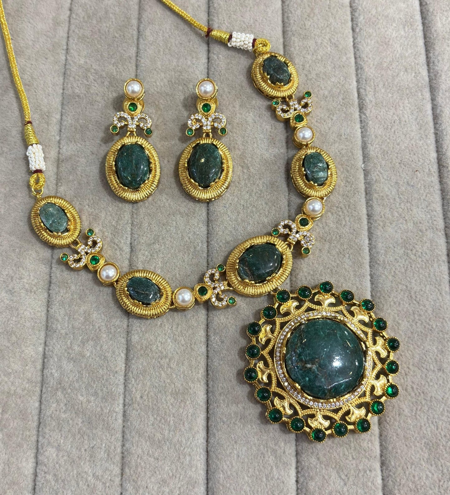 Bijoux Sabyasachi inspired Necklace with real stones  (Green)