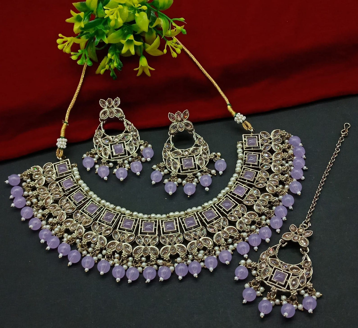 Avni Jewellery set by Navrang