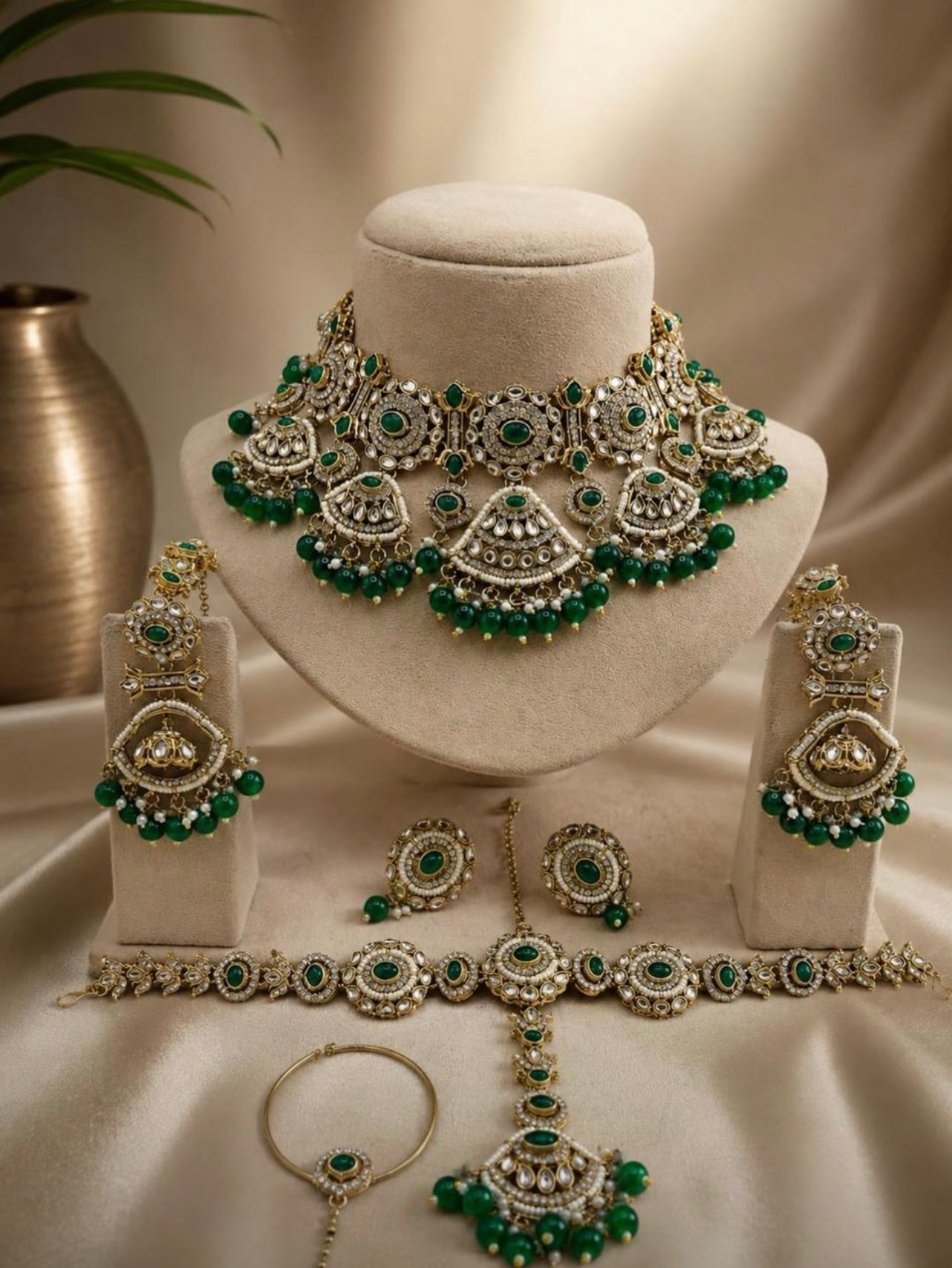 Avyanna Bridal Jewellery set by Navrang (Green)